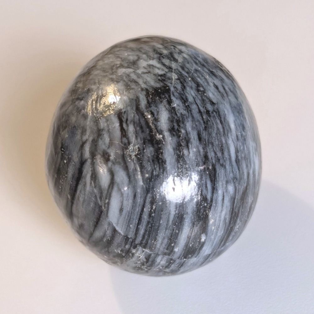 Vintage Black White Swirl Polished Marble Stone Egg Decorative Paperweight 3in - Picture 3 of 6